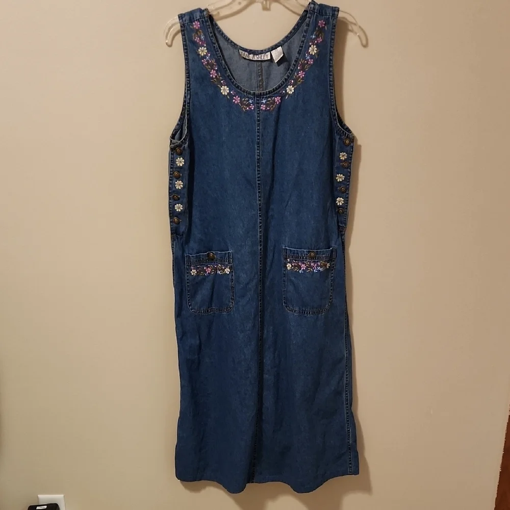 Jane Ashley Womens Vintage Denim Dress M Maxi w Floral Embridered Neck Pockets - Picture 1 of 12